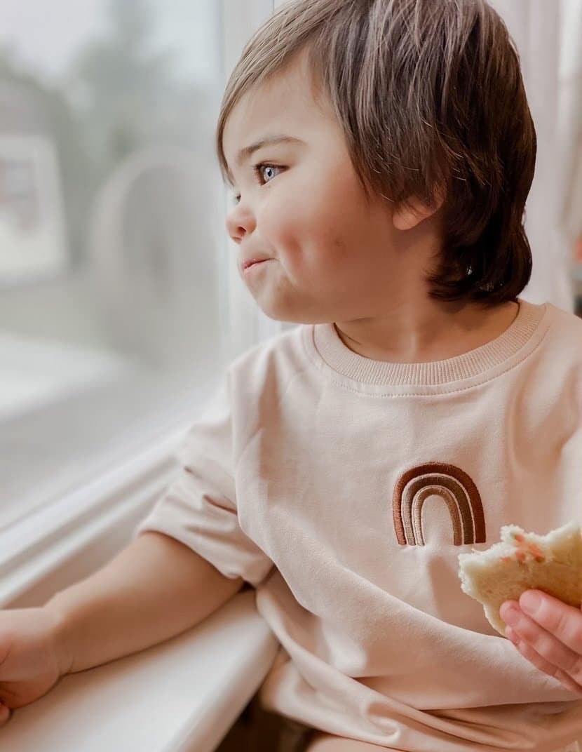 Rainbow sweater | milk