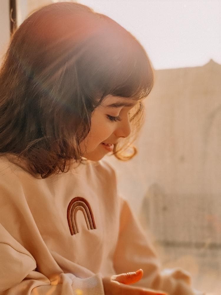 Rainbow sweater | milk